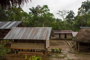 tours a la selva Baños Ecuador - reserva hola vida